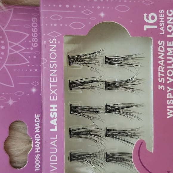 Brand New IONI Long Individual Lash Extensions - Picture 3 of 3